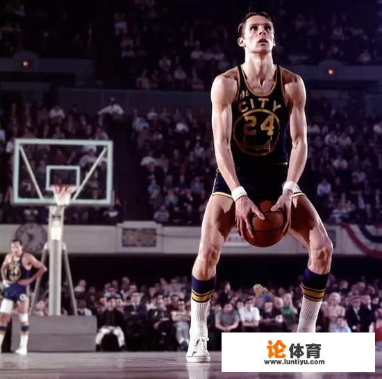 近日美媒排出了NBA历史10大小前锋，詹姆斯排第1，你觉得这份榜单合理吗？为什么