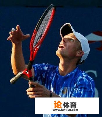 现实生活中有没有左右开弓或者双持的网球选手