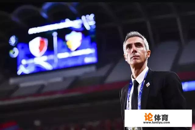 亚冠权健vs鹿角,看台上惊现一位上港球迷,你怎么看 亚冠权健vs鹿角,看台上惊现一位上港球迷,你怎么看