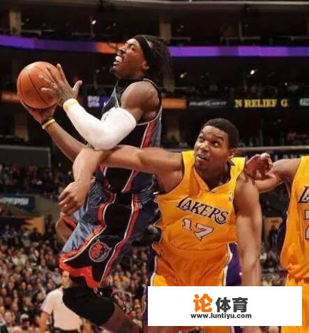 NBA比赛中发生过哪些令人发指的犯规行为