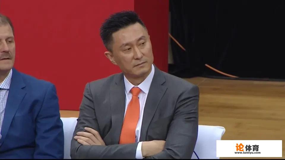 CBA广东队苏伟为什么脚踝扭伤了