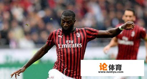 《法国足球》:塞维利亚若获得欧冠资格,今夏将会引进巴卡约科,对此你怎么看 《法国足球》:塞维利亚若获得欧冠资格,今夏将会引进巴卡约科,对此你怎么看