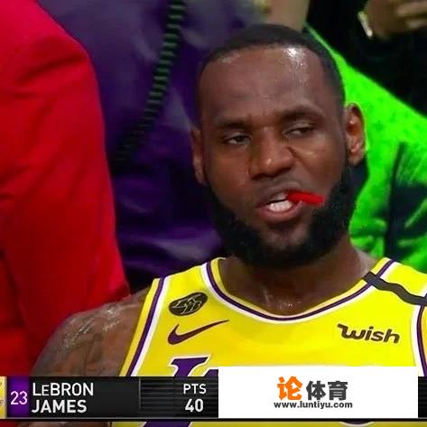 据报道：詹姆斯在场边随便吃个糖，就帮厂家赚了260万美元，NBA历史上谁还有这影响力