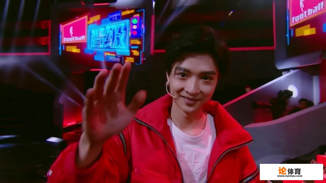 中国足球解说大会里直接晋级的苗霖是谁?他关于中国青训的3分钟演讲大家怎么看 中国足球解说大会里直接晋级的苗霖是谁?他关于中国青训的3分钟演讲大家怎么看