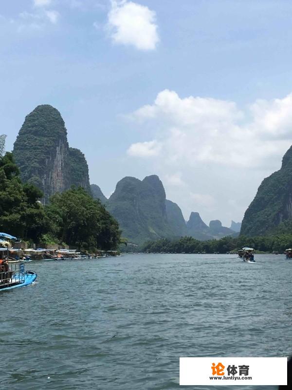 想去旅游，有两个地方，一个海南一个广西哪一个好点呢