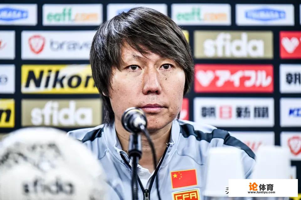 国足0-1输韩国队,是国足进步了还是韩国退步了呢 国足0-1输韩国队,是国足进步了还是韩国退步了呢