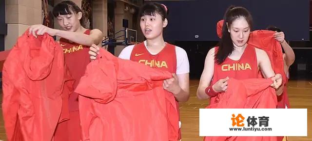 韩旭和李月汝今日被选进WNBA，此前还有登陆过WNBA的中国女篮球员吗