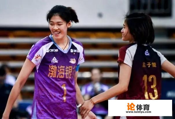 天津女排3:0云南,首发主攻为杨艺,是否太轻视对手 天津女排3:0云南,首发主攻为杨艺,是否太轻视对手