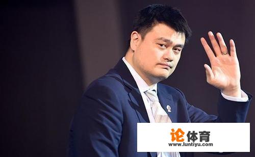 50号裁判杨晓光吹黑哨为什么姚明不敢明罚他