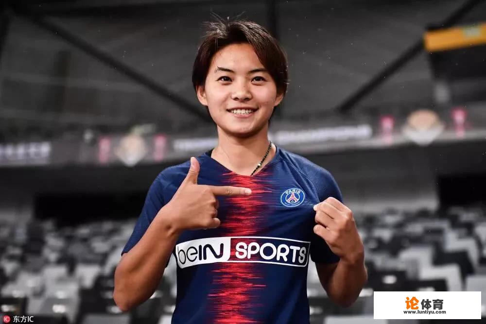 王霜获法甲月度最佳球员，球迷调侃本以为去镀金，没想到是去扶贫，对此你怎么看