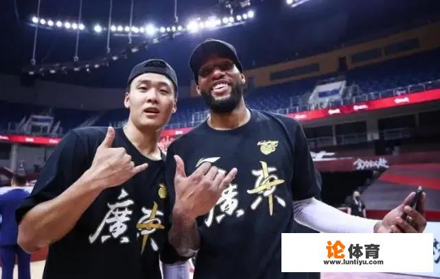 亚当斯回归,威姆斯被放弃,哈德森不服气,CBA怎样安排他们 亚当斯回归,威姆斯被放弃,哈德森不服气,CBA怎样安排他们