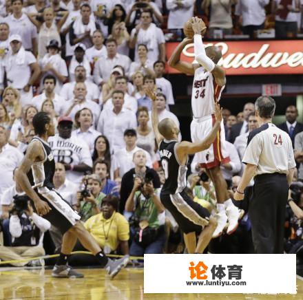 2012 - 2013赛季NBA总决赛第六场最后时刻波波维奇防守端换下邓肯是作何考虑