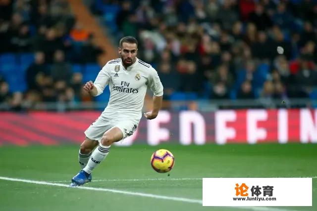 昨夜欧冠,皇马的卡瓦哈尔是先碰到球,为什么会判点球 昨夜欧冠,皇马的卡瓦哈尔是先碰到球,为什么会判点球