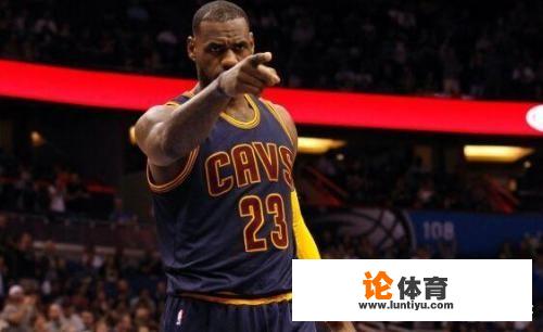 NBA2K19官宣，詹姆斯为封面人物，球迷却热议勒布朗离队，是怎么回事