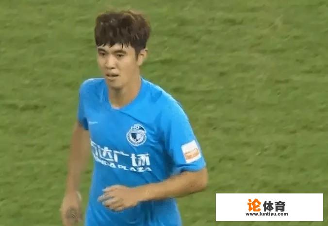 大连一方球员李建滨致命失误送大礼，随后心态爆炸踢球闷人染红，足协是否会追加处罚