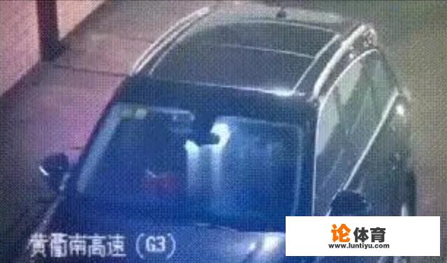 男女高速隧道内做不雅事件，你敢在隧道停车吗？有什么危害