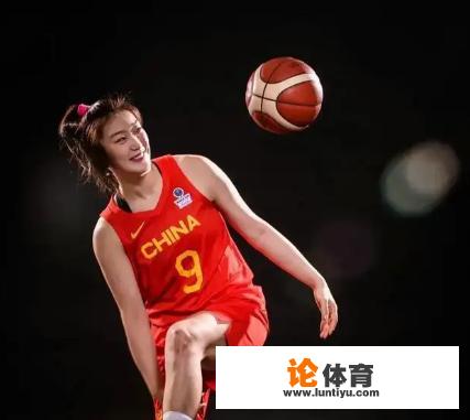 李梦收到洛杉矶火花队邀请，王思雨能够接到WNBA球队邀请吗