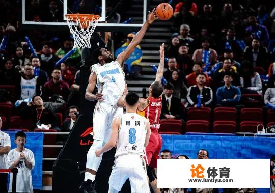 杨毅分析:CBA夺冠需要具备一个关键条件,综合分析看好一队夺冠!是哪支球队呢 杨毅分析:CBA夺冠需要具备一个关键条件,综合分析看好一队夺冠!是哪支球队呢