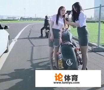 如果你是王小遒，会如何巧妙地接搭档的那句话