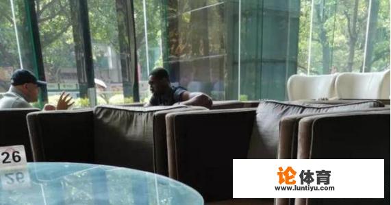 中国男篮排位赛关键一战，赛前雅尼斯和尤度私会，你觉得会谈什么？尼日利亚会放水吗