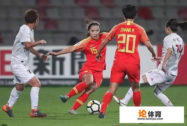 为什么有些在网上支持女足的人不去现场看女超联赛