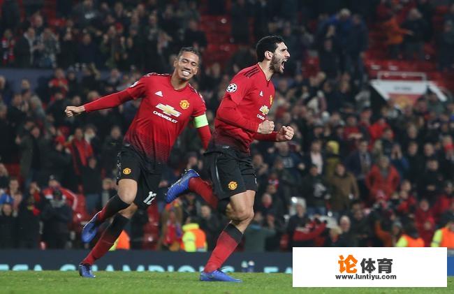 曼联主场绝杀,欧冠小组赛提前出线,穆里尼奥情绪失控场边砸水瓶,你怎么看 曼联主场绝杀,欧冠小组赛提前出线,穆里尼奥情绪失控场边砸水瓶,你怎么看