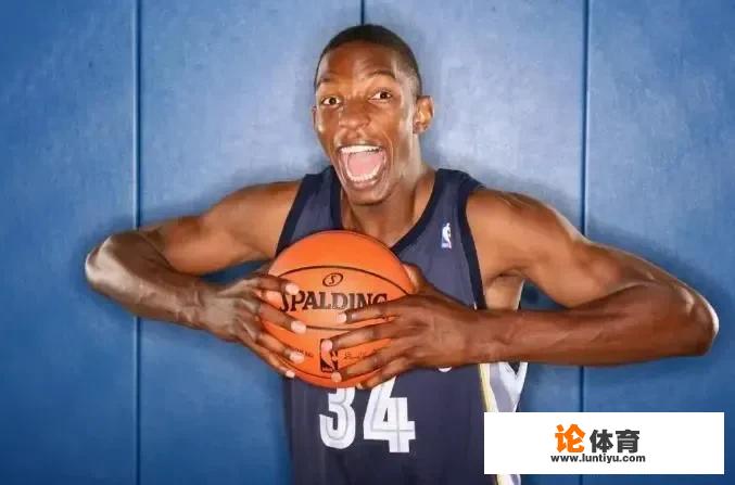 正式抵达国内!CBA又迎来重量级外援,能否帮助球队打进季后赛 正式抵达国内!CBA又迎来重量级外援,能否帮助球队打进季后赛