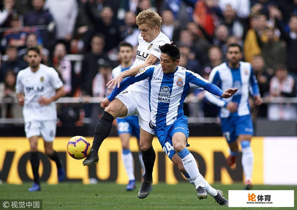 队友打架武磊旁观,有人说武磊这样做会被队友孤立,你怎么看 队友打架武磊旁观,有人说武磊这样做会被队友孤立,你怎么看