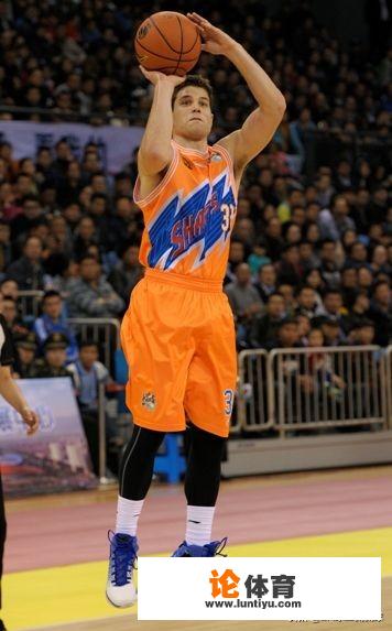 前上海队外援,CBA场均36分,弗雷戴特征战“欧冠”仅得11分,为何还正常 前上海队外援,CBA场均36分,弗雷戴特征战“欧冠”仅得11分,为何还正常