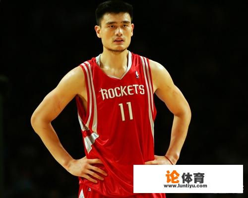 近日美媒FW重排了NBA02年选秀顺位，斯科拉落选，姚明第一，你对此怎么看