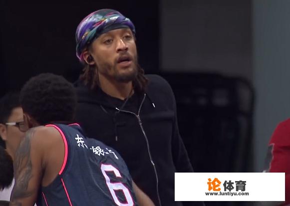 CBA总决赛第三场,广东曾繁日停赛,万圣伟骨折,比斯利未随队去新疆,你怎么看 CBA总决赛第三场,广东曾繁日停赛,万圣伟骨折,比斯利未随队去新疆,你怎么看