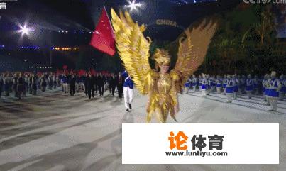 雅加达亚运会开幕式上，中国代表团入场时掌声和欢呼声格外热烈，你怎么看