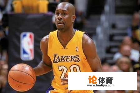 NBA名人堂球员加里·佩顿的技术特点和NBA经历是什么，如何评价他的职业生涯