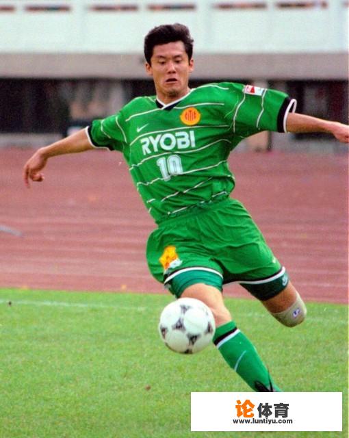 中国足球 “五大联赛第一人”杨晨去哪儿了？现状如何