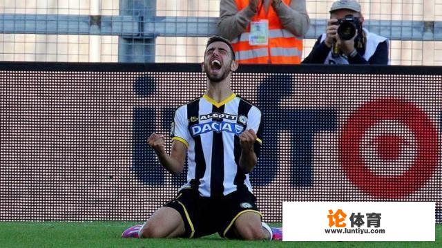 成功进军欧冠,B费来曼联后9胜5平,他在场上到底有怎样的魔力 成功进军欧冠,B费来曼联后9胜5平,他在场上到底有怎样的魔力