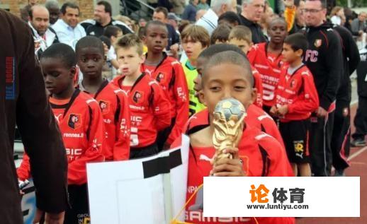 姆巴佩荣膺世界杯最佳年轻球员，他的上限有多高