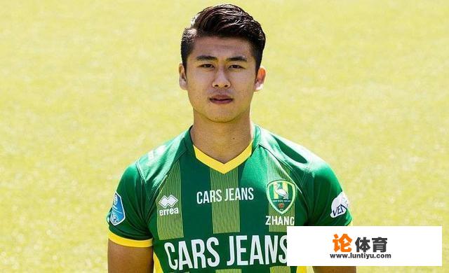 张玉宁为何能在国外踢球 张玉宁为何能在国外踢球
