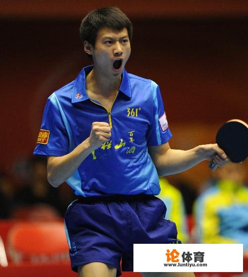 乒乓球运动员中,有哪几位出名的球手用的是左手 乒乓球运动员中,有哪几位出名的球手用的是左手