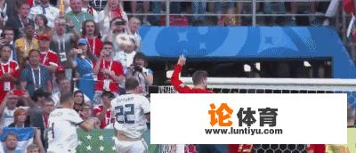 2018世界杯7月1日西班牙1:1俄罗斯，如何评价皮克上半场故意手球送点的行为