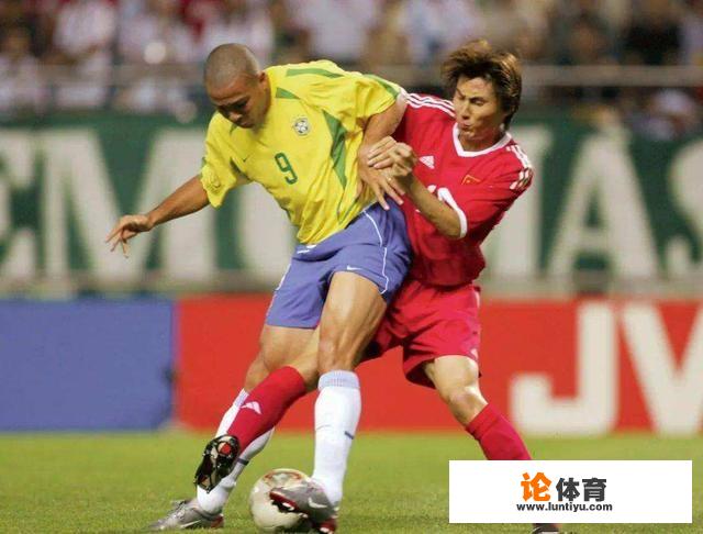 大罗在皇马四年半拿过一个西甲冠军,C罗拿过几个西甲冠军?_罗纳尔多西甲夺冠图片大全 大罗在皇马四年半拿过一个西甲冠军,C罗拿过几个西甲冠军?_罗纳尔多西甲夺冠图片大全