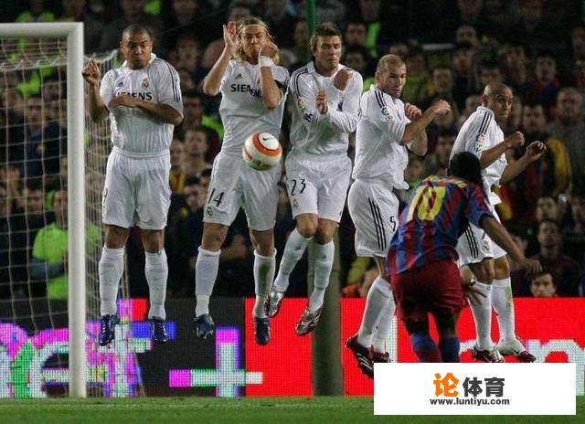 大罗在皇马四年半拿过一个西甲冠军,C罗拿过几个西甲冠军?_罗纳尔多西甲夺冠图片大全 大罗在皇马四年半拿过一个西甲冠军,C罗拿过几个西甲冠军?_罗纳尔多西甲夺冠图片大全