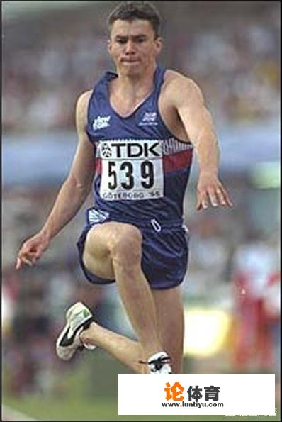 职业运动员究竟有多“恐怖”？_田径比赛虐心
