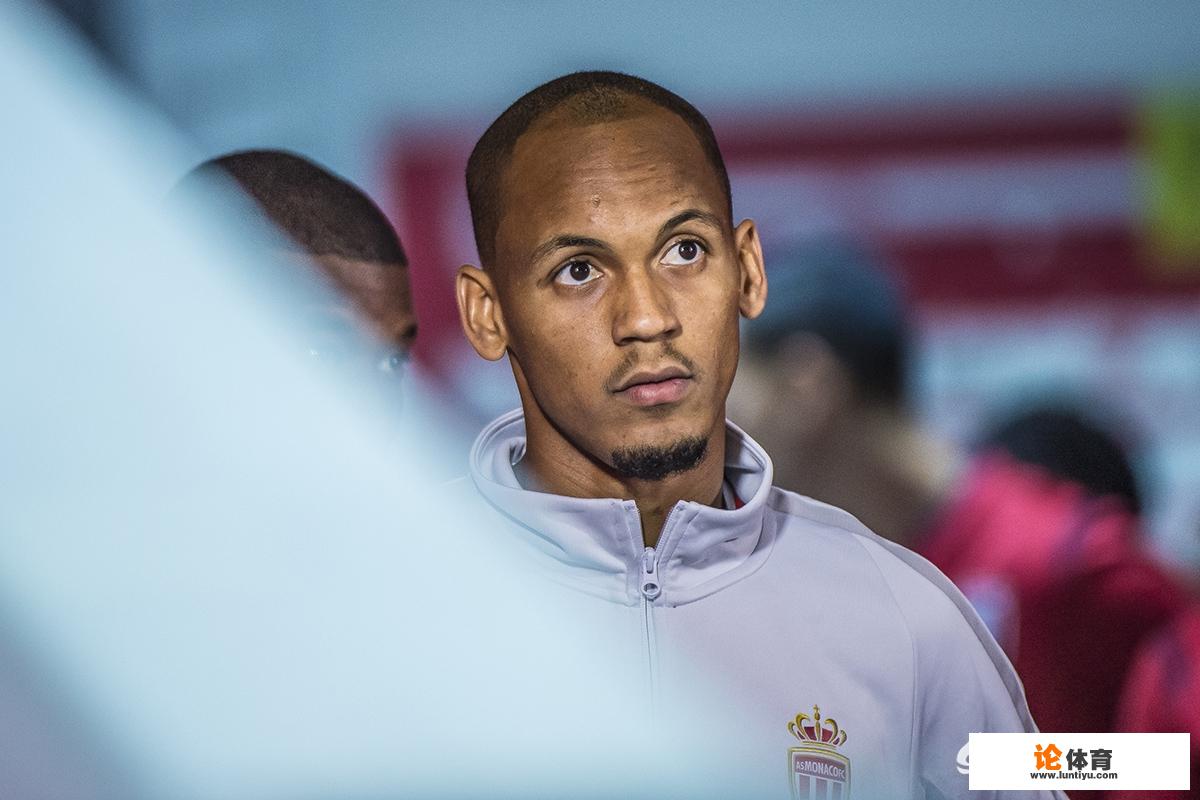 利物浦刚签下的新援法比尼奥,会在下赛季发挥怎样的作用?_法甲值班 利物浦刚签下的新援法比尼奥,会在下赛季发挥怎样的作用?_法甲值班