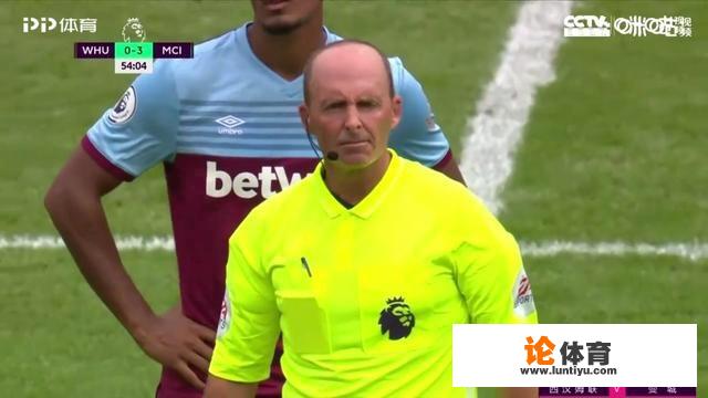 VAR英超首秀太专业！斯特林越位1厘米，曼城进球被吹！对比中超，你觉得差距在哪？_英超视频横竖