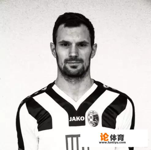 克罗地亚25岁球员猝死，我国足球比赛中有过这种灾难吗？_西甲中猝死的球员