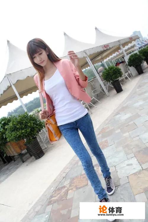 男生喜欢的“微胖女生”身材究竟是什么样的?_游泳运动员 平胸 男生喜欢的“微胖女生”身材究竟是什么样的?_游泳运动员 平胸