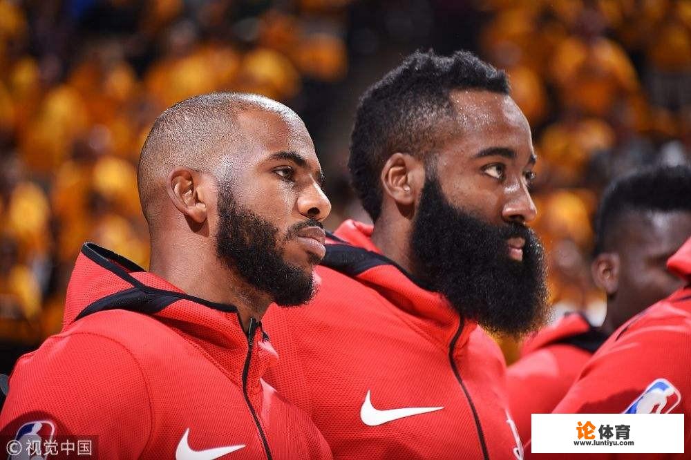 NBA的“灯泡组合”是什么意思？保罗摸到丰田中心地板，此事你怎么看？_nba灯泡