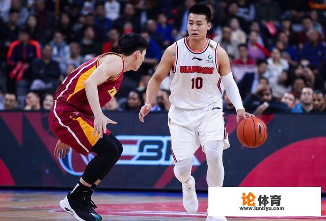 广东浙江揭幕战前，赵睿与吴前放狠话，火药味十足，你咋看？_赵睿cba揭幕战