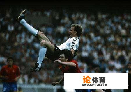 德国足球历史上十大前锋都有谁?_德甲最佳射手基尔斯滕 德国足球历史上十大前锋都有谁?_德甲最佳射手基尔斯滕