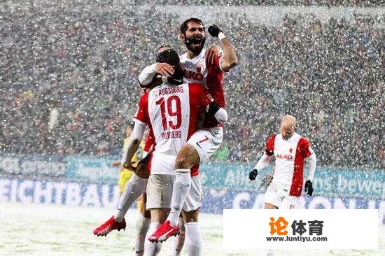 五大联赛其他都是38轮比拼,为什么唯独德甲仅34轮呢?_德甲最小的球场是多大 五大联赛其他都是38轮比拼,为什么唯独德甲仅34轮呢?_德甲最小的球场是多大